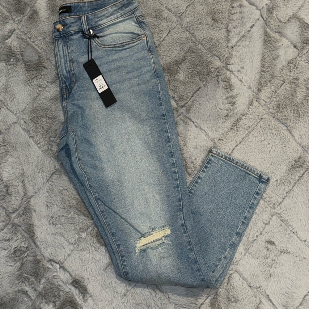 Fashion Nova Blue Skinny Jeans with Distressed Detailing - Picture 2 of 6